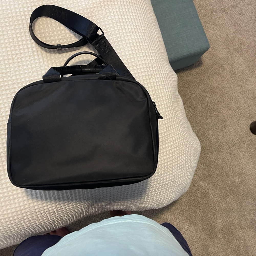 DKNY NEW W tags! blk. lots of pockets blk nylon - Picture 2 of 6